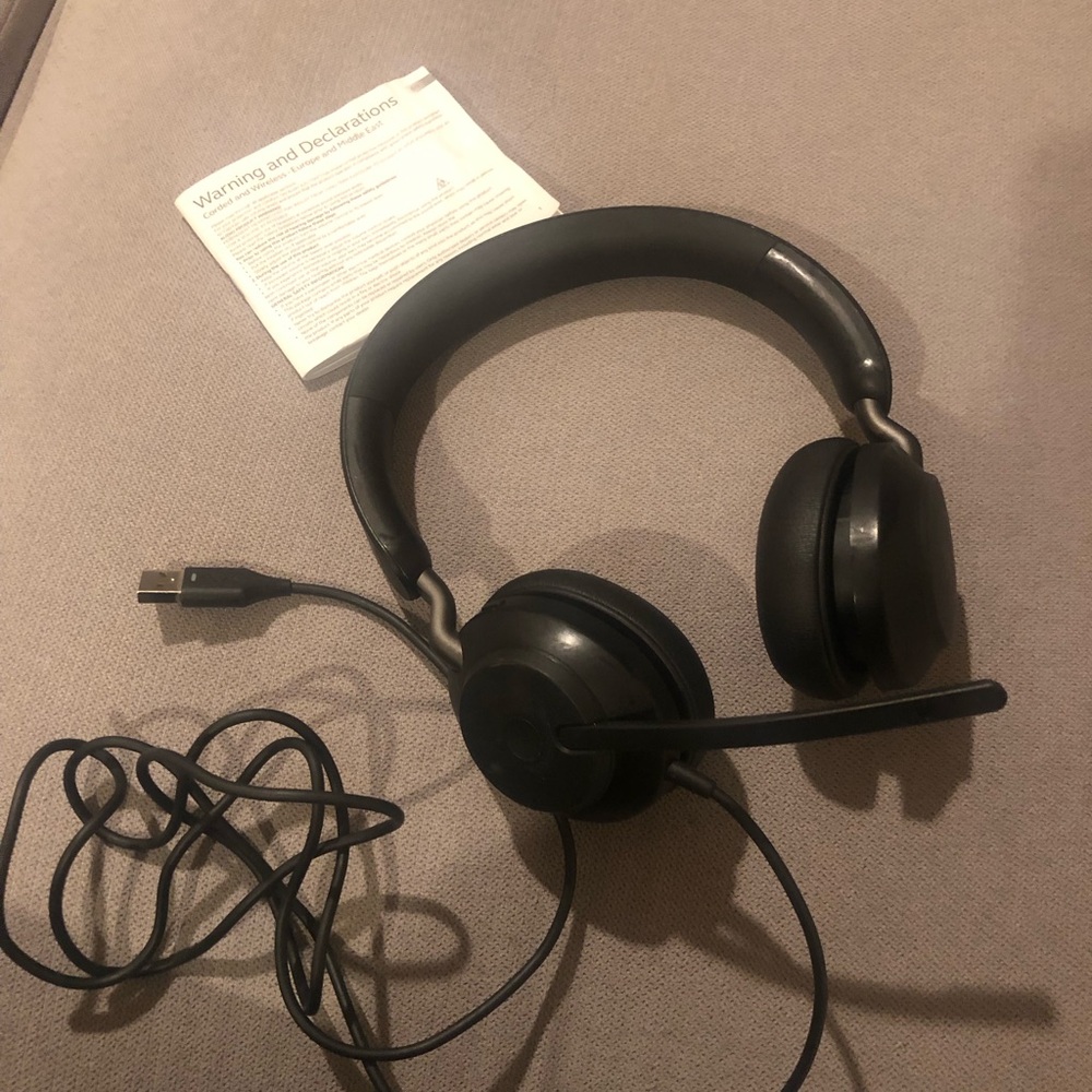 Jabra Noise Cancelling Black Headphones - Picture 2 of 3